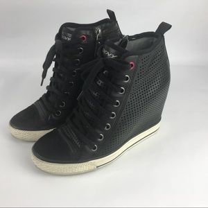 DKNY perforated wedge sneakers Leather Zip-Up Sz 8